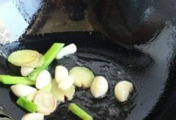 焖锅酱汁爆料视频,跟随视频学习独家调味技巧